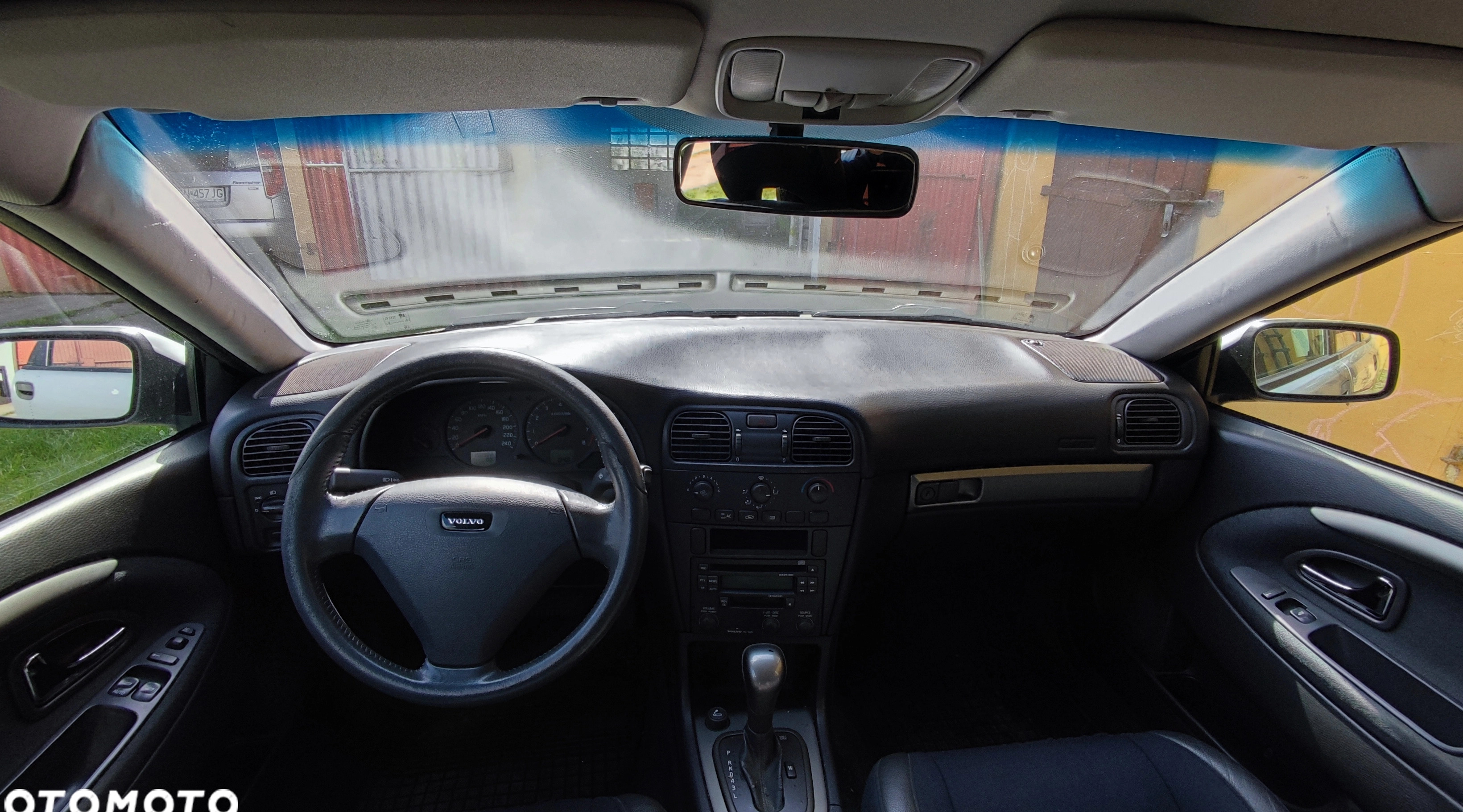 Volvo V40 cena 3500 przebieg: 190000, rok produkcji 2002 z Międzybórz małe 46